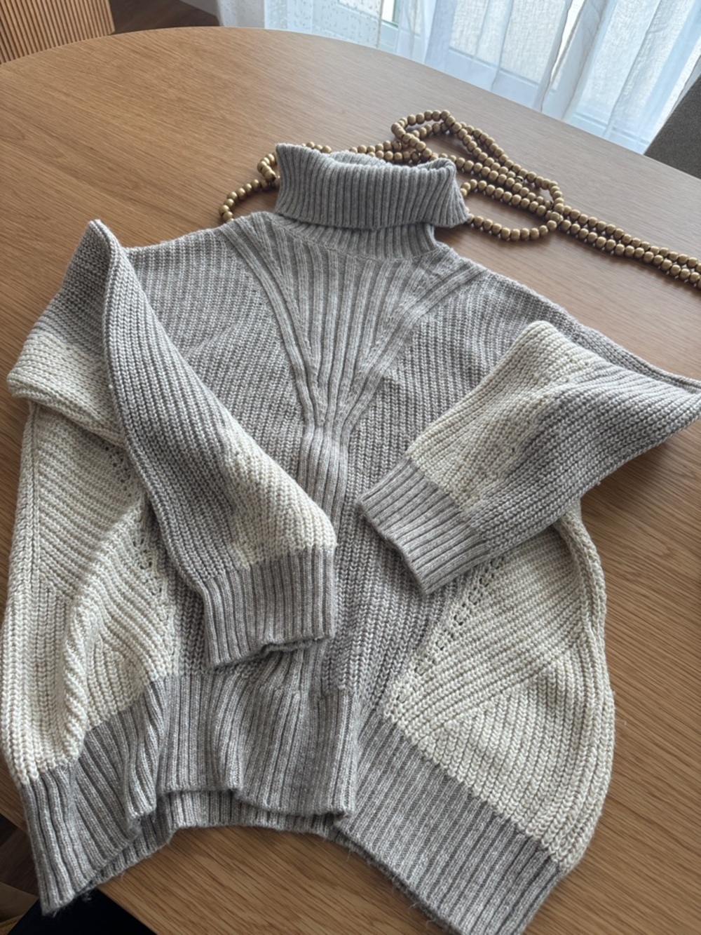 Simply Vera Vera Wang Two-Tone Cowl Sweater in Cream & Light Gray